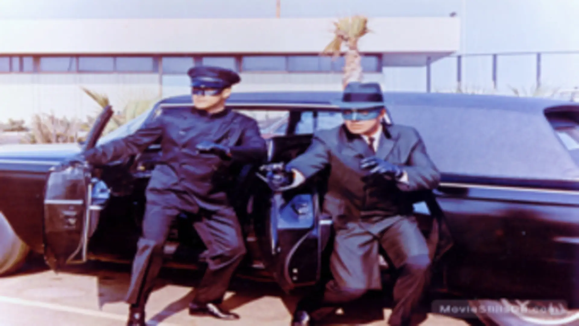 Bruce Lee y Van Williams en El Avispón Verde (1966), serie retro de acción y justicia encubierta