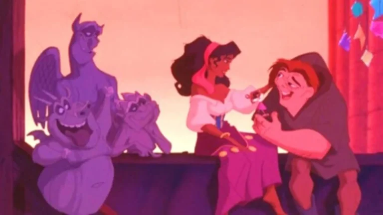 El jorobado de Notre Dame (1996) es una película animada de Disney que combina drama gótico, crítica social y música épica en una historia ambientada en la París medieval