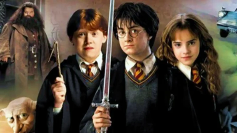 Harry Potter y la cámara secreta (2002), película retro de fantasía oscura en Hogwarts