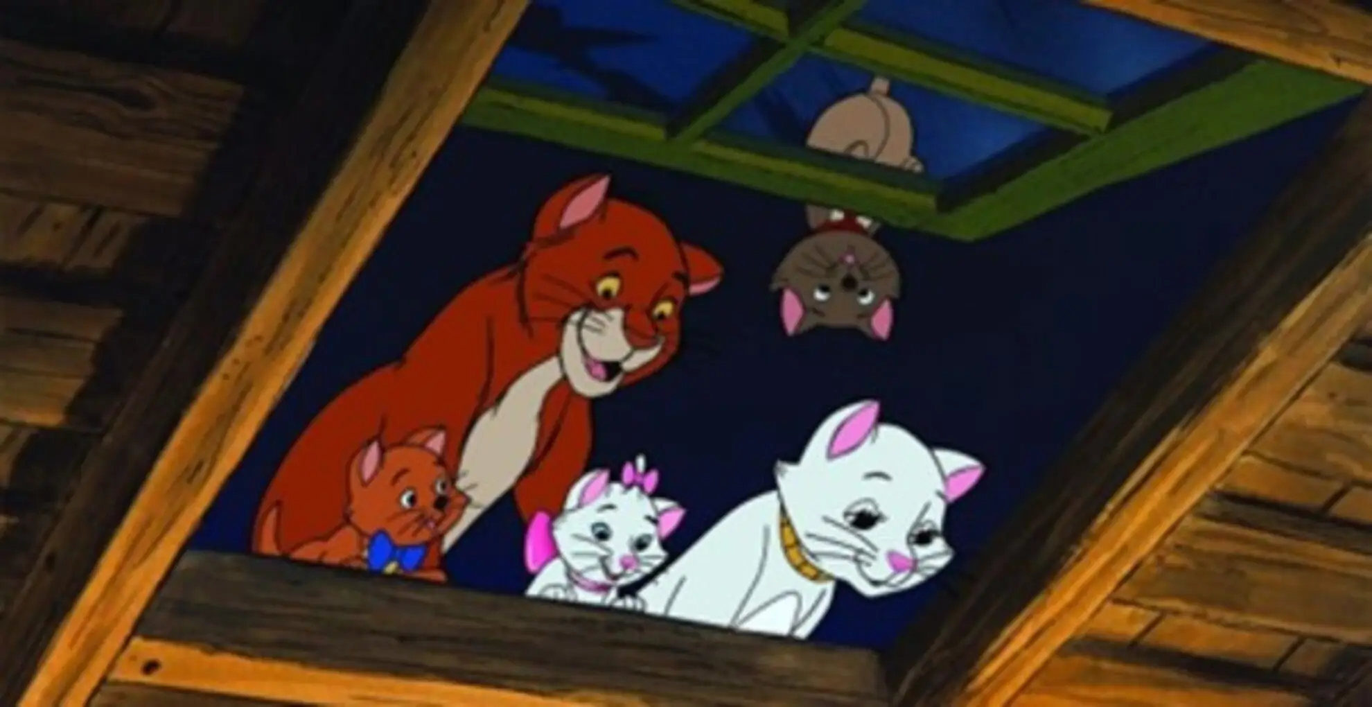 Los Aristogatos (1970) es una película animada de Disney ambientada en París, con gatos aristocráticos, jazz y aventura
