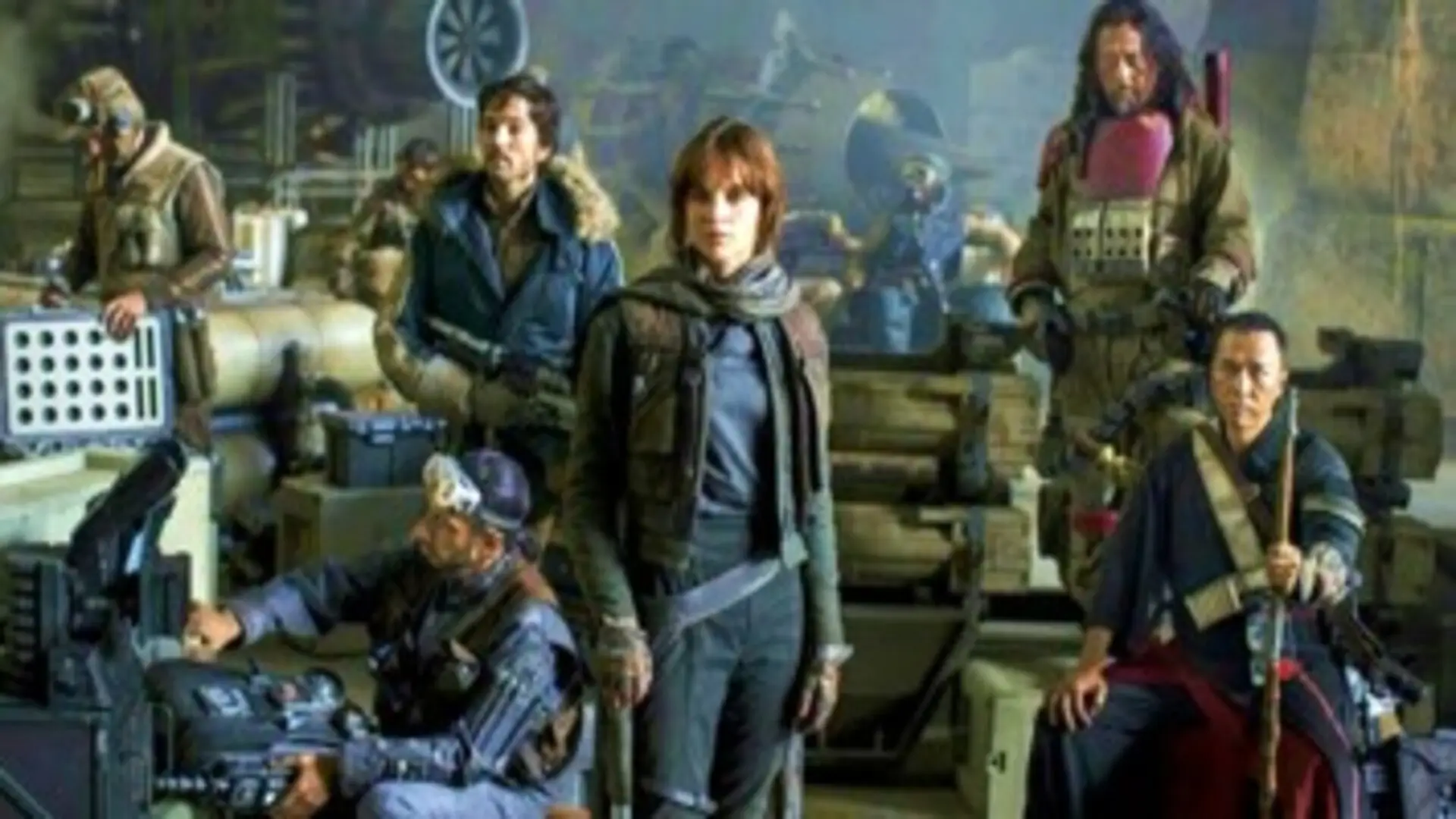 Rogue One: una historia de Star Wars (2016), película retro sobre la misión rebelde que antecede al Episodio IV