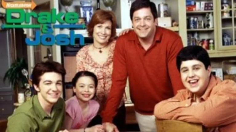 Drake & Josh (2004), serie retro de comedia adolescente emitida por Nickelodeon