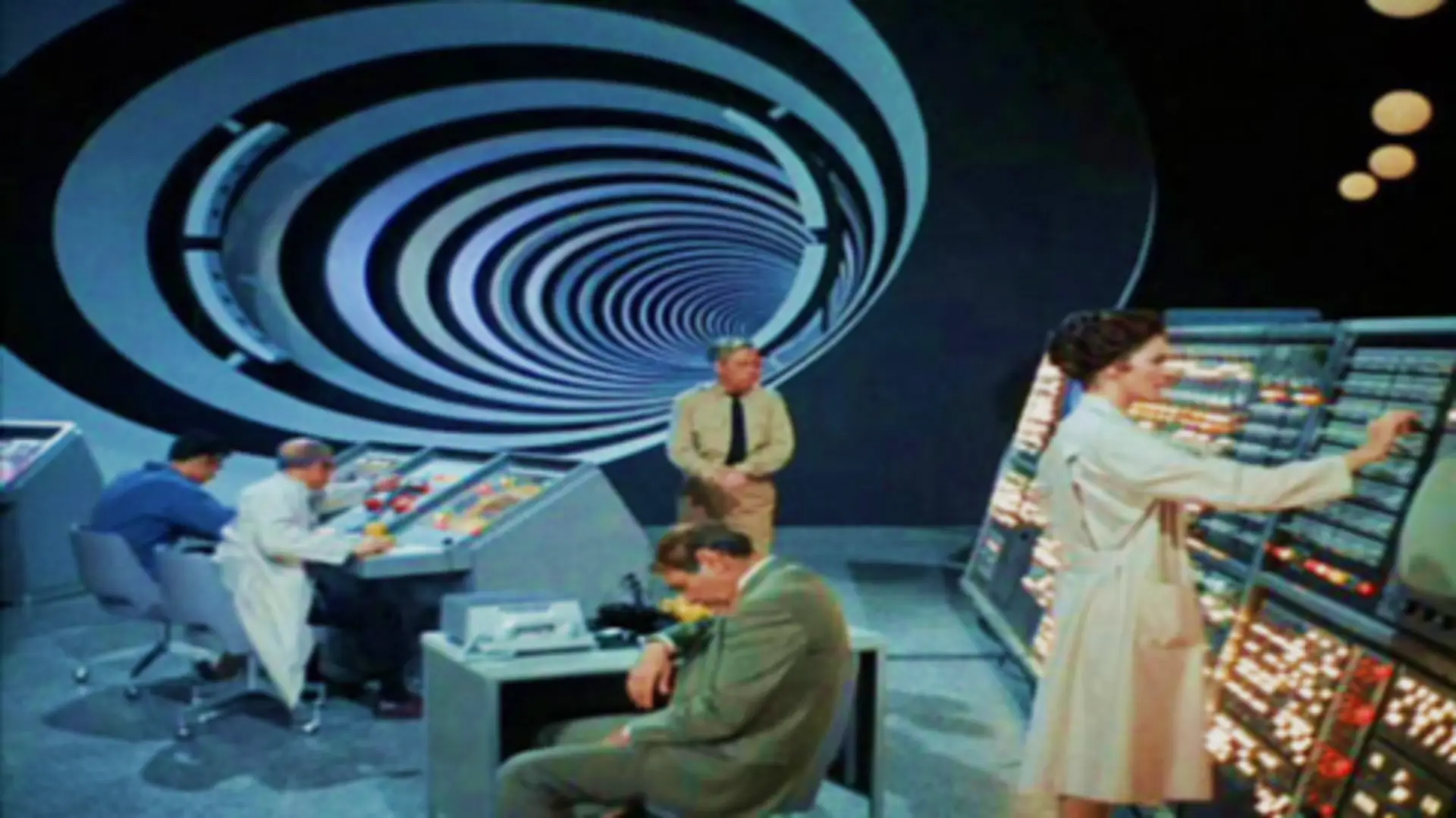 Escena retro de El túnel del tiempo (1966), serie clásica de ciencia ficción y viajes históricos