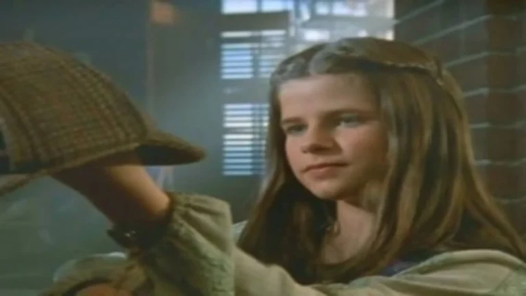 Las Aventuras de Shirley Holmes (1997), serie juvenil de misterio emitida por Fox Kids Latinoamérica