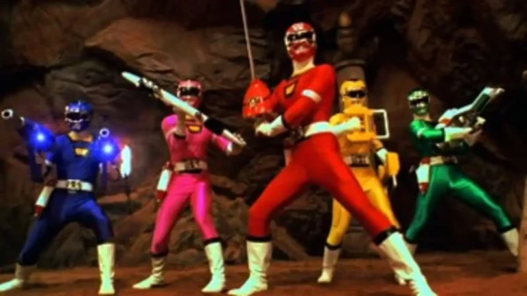 Turbo: Una película de los Power Rangers (1997), cinta tokusatsu con héroes juveniles y estética noventera