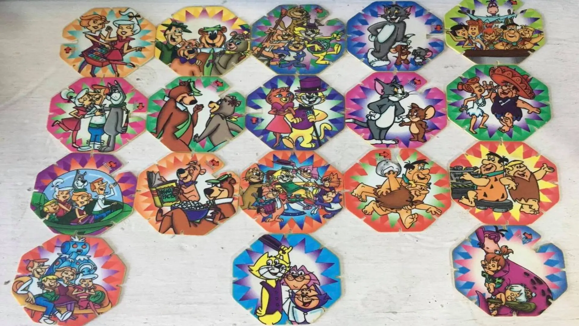 Armando Tazos Sabritas (1996), colección retro mexicana de discos armables con personajes animados